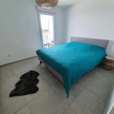 Apartment Bleu Odysee 2 Chambres, Terrasse, Equipe Climatisation, Place De Parking A Disposition