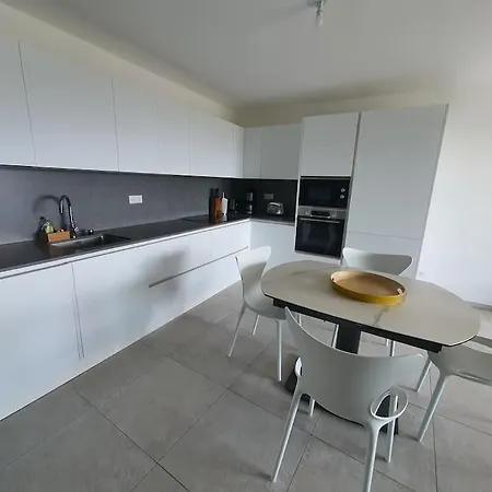 Apartment Bleu Odysee 2 Chambres, Terrasse, Equipe Climatisation, Place De Parking A Disposition Canet-en-Roussillon